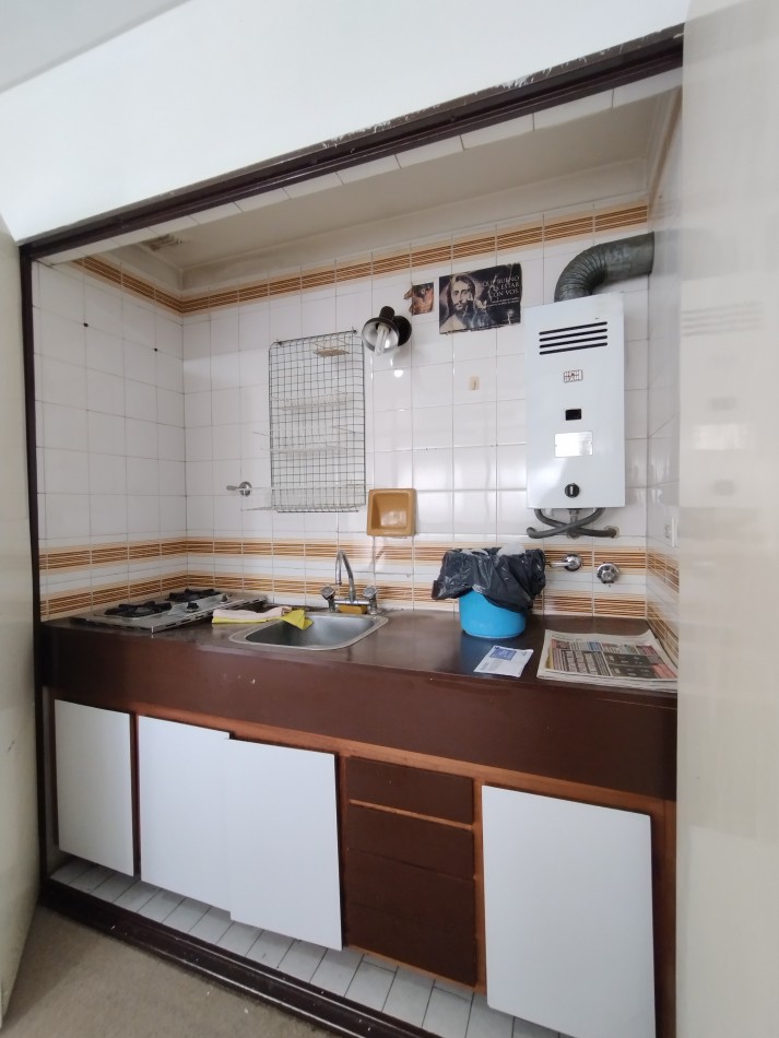 Se vende un departamento monoambiente amplio - Balvanera