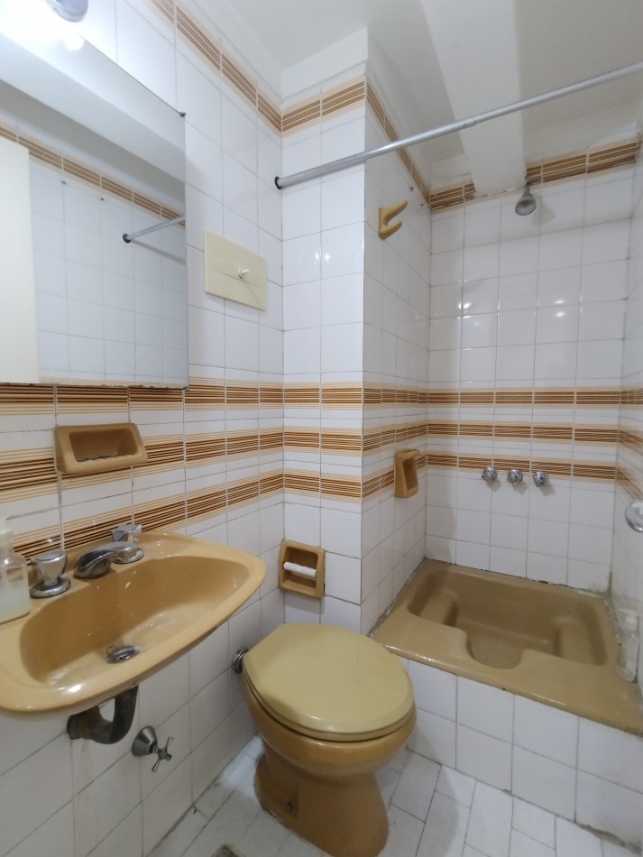 Se vende un departamento monoambiente amplio - Balvanera