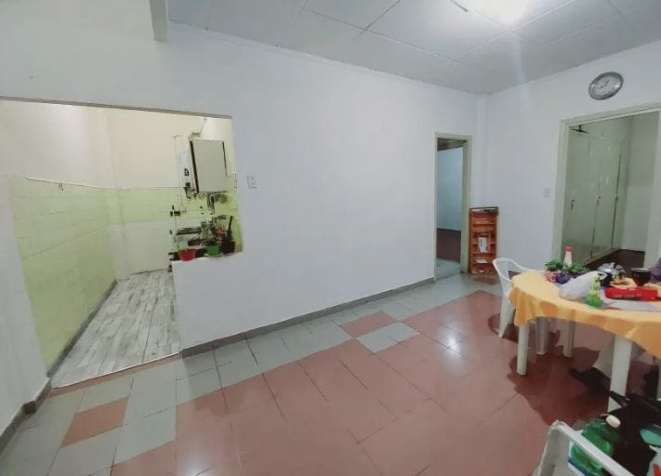Se vende un departamento en PH de 3 ambientes - San Cristobal