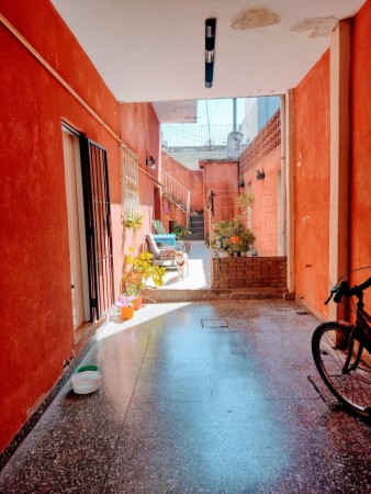 REBAJADO!! Se vende PH de 4 ambientes con garage SIN EXPENSAS