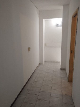 REBAJADO!! Se vende PH de 3 ambientes, con patio.