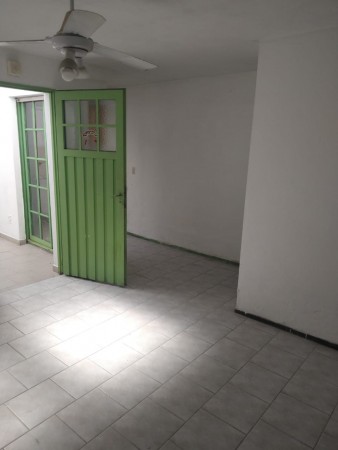 REBAJADO!! Se vende PH de 3 ambientes, con patio.