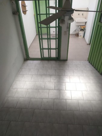 REBAJADO!! Se vende PH de 3 ambientes, con patio.