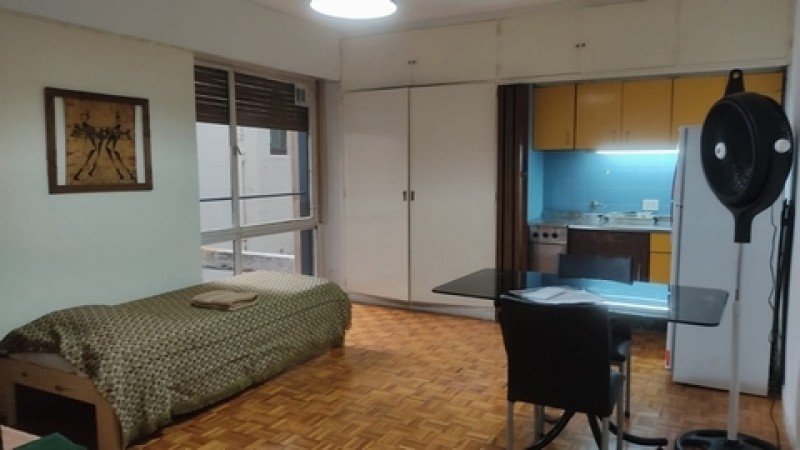 Se alquila un departamento monoambiente, amoblado