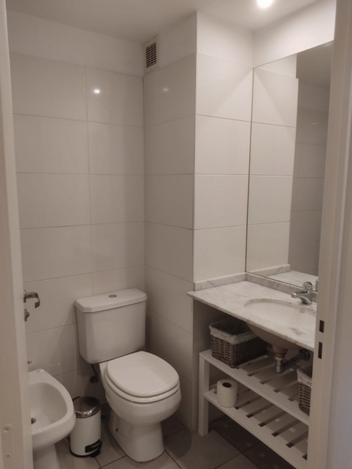 Se alquila un departamento monoambiente amoblado 