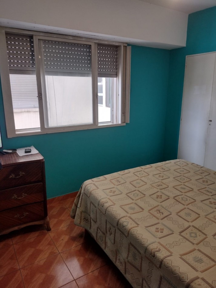 Se vende departamento de 3 ambientes al frente en SAN TELMO