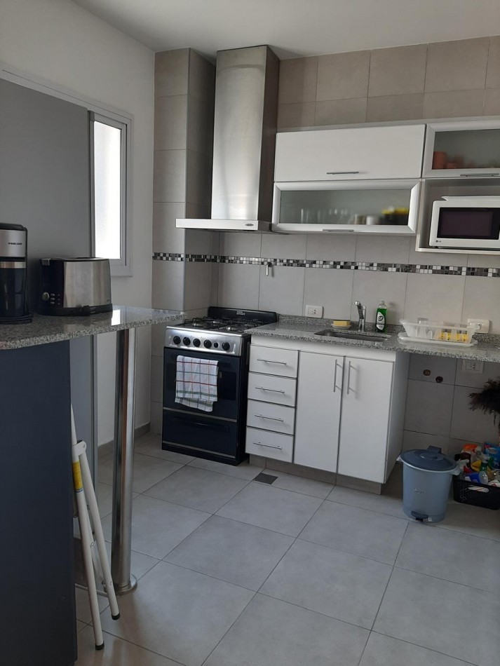 Alquiler Temporario, Departamento de 2 Ambientes.