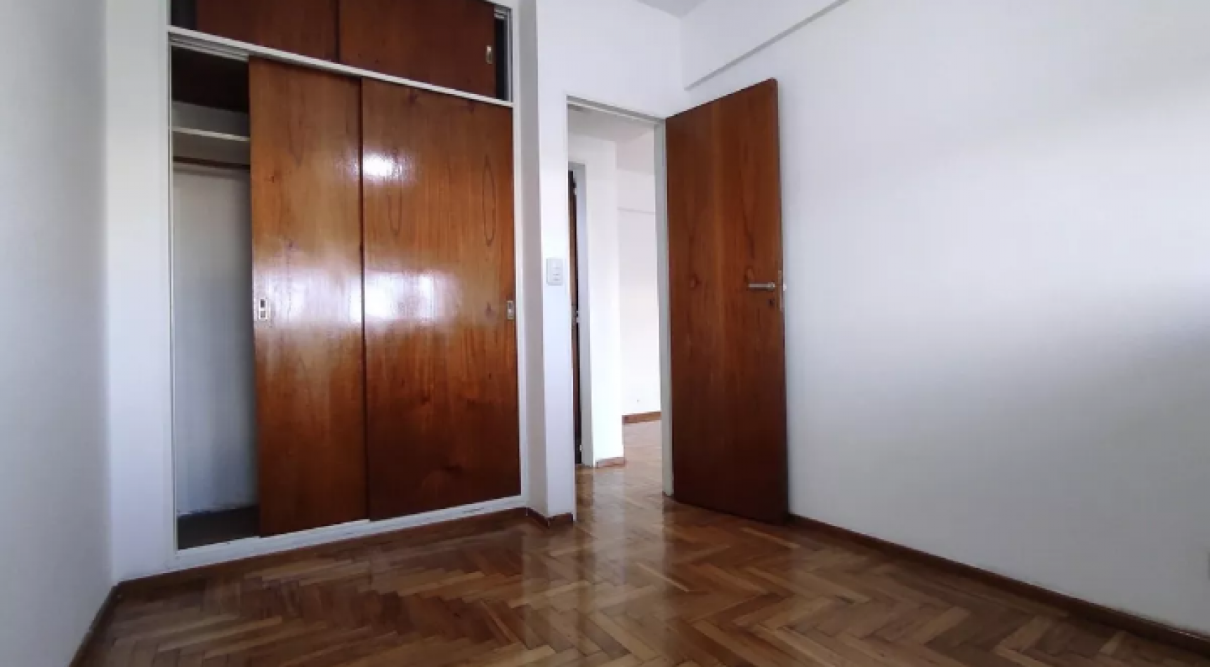 Se vende un departamento de 2 ambiente con balcon