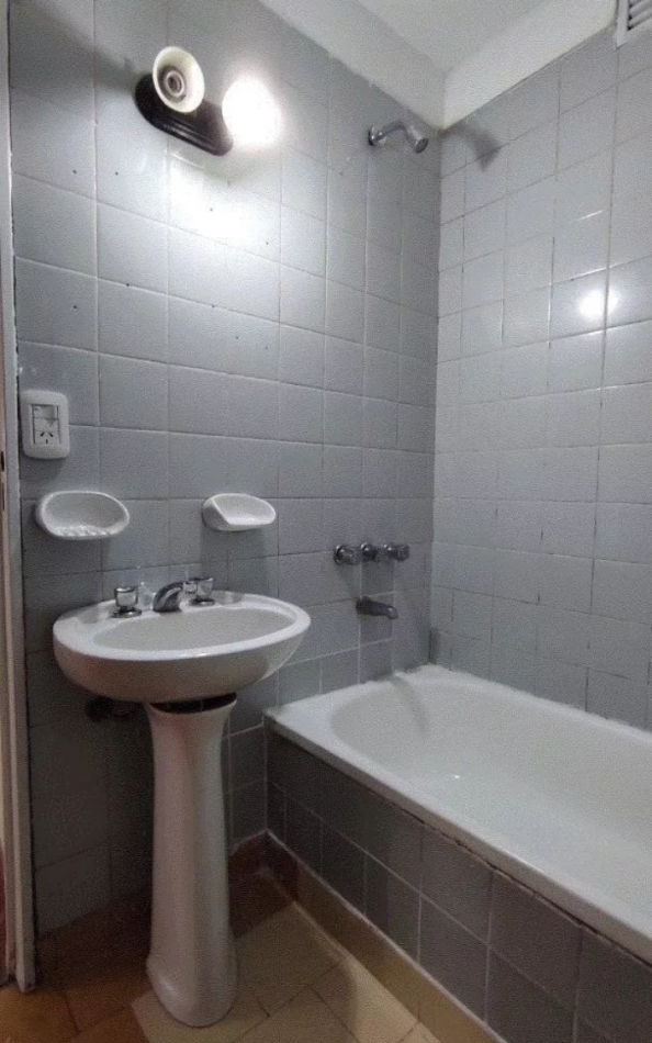 Se vende un departamento de 2 ambiente con balcon