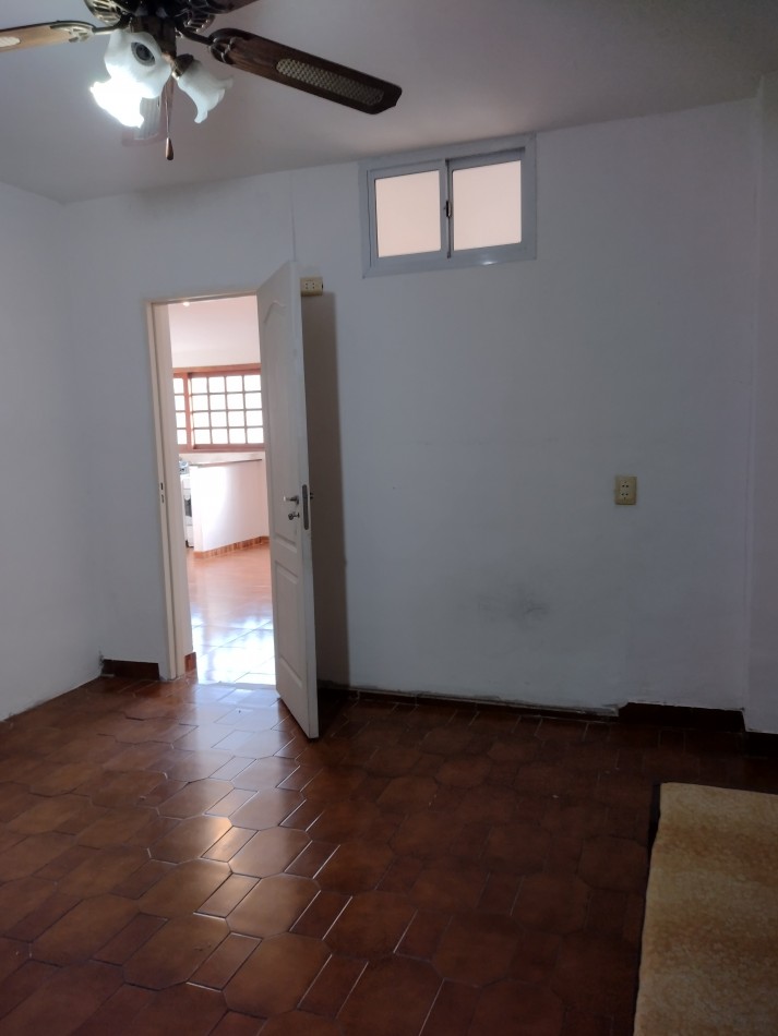 Se alquila un departamento de 3 ambientes luminoso, PARA PERSONAL DE LA FUERZA - Balvanera