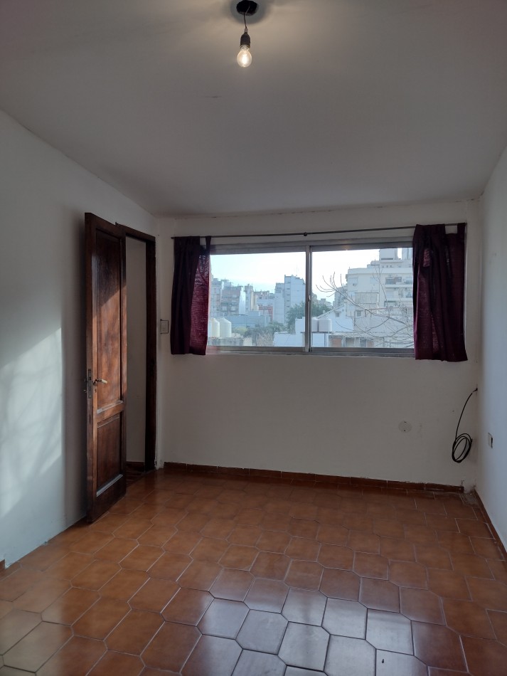 Se alquila un departamento de 3 ambientes luminoso, PARA PERSONAL DE LA FUERZA - Balvanera