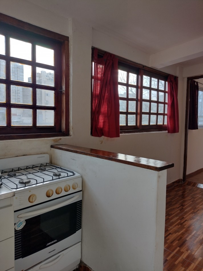 Se alquila un departamento de 3 ambientes luminoso, PARA PERSONAL DE LA FUERZA - Balvanera