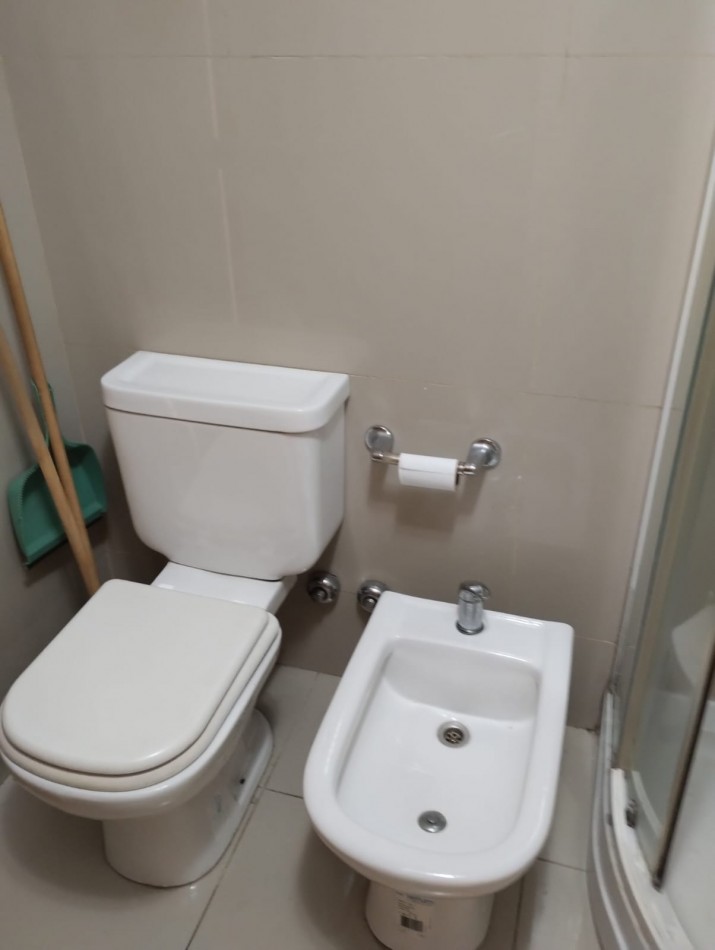 Se alquila un departamento monoambiente amoblado