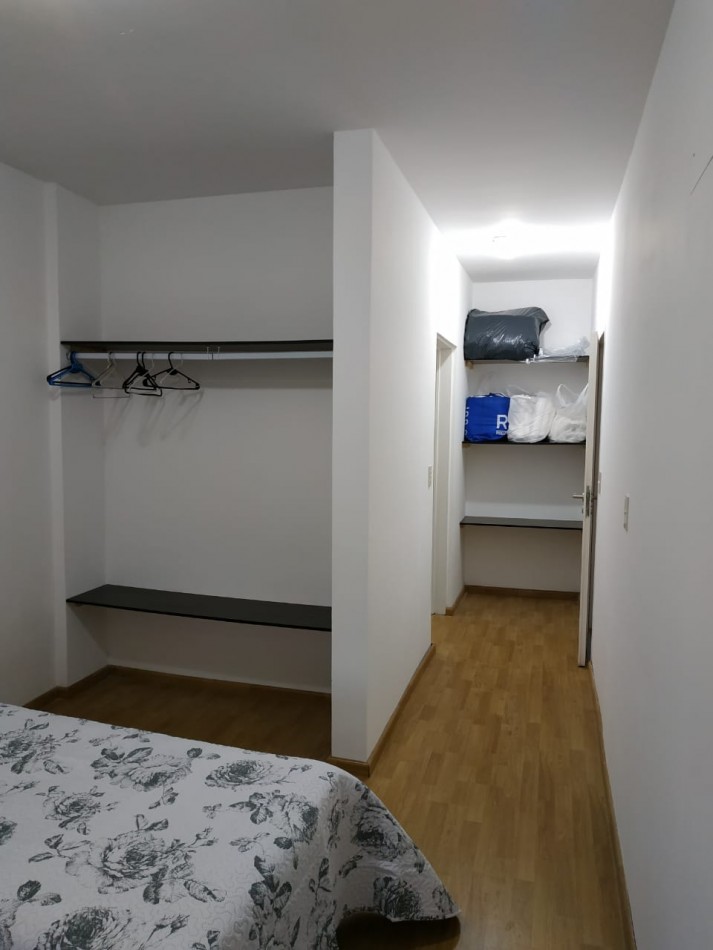 Se alquila un departamento de 2 ambientes amoblado