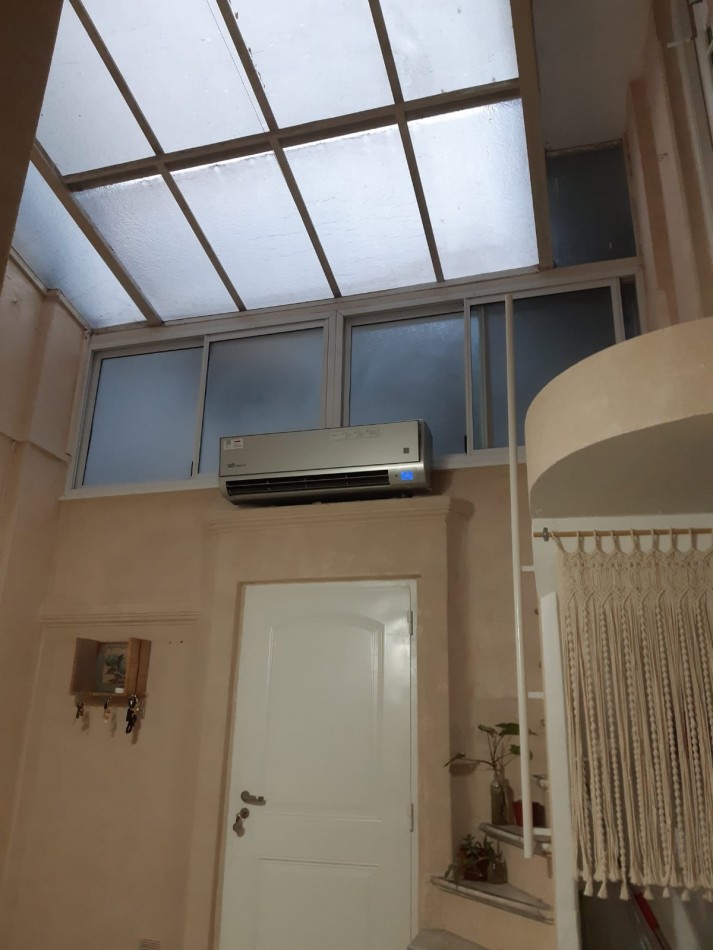 Se vende un departamento de 3 ambientes en PH. 