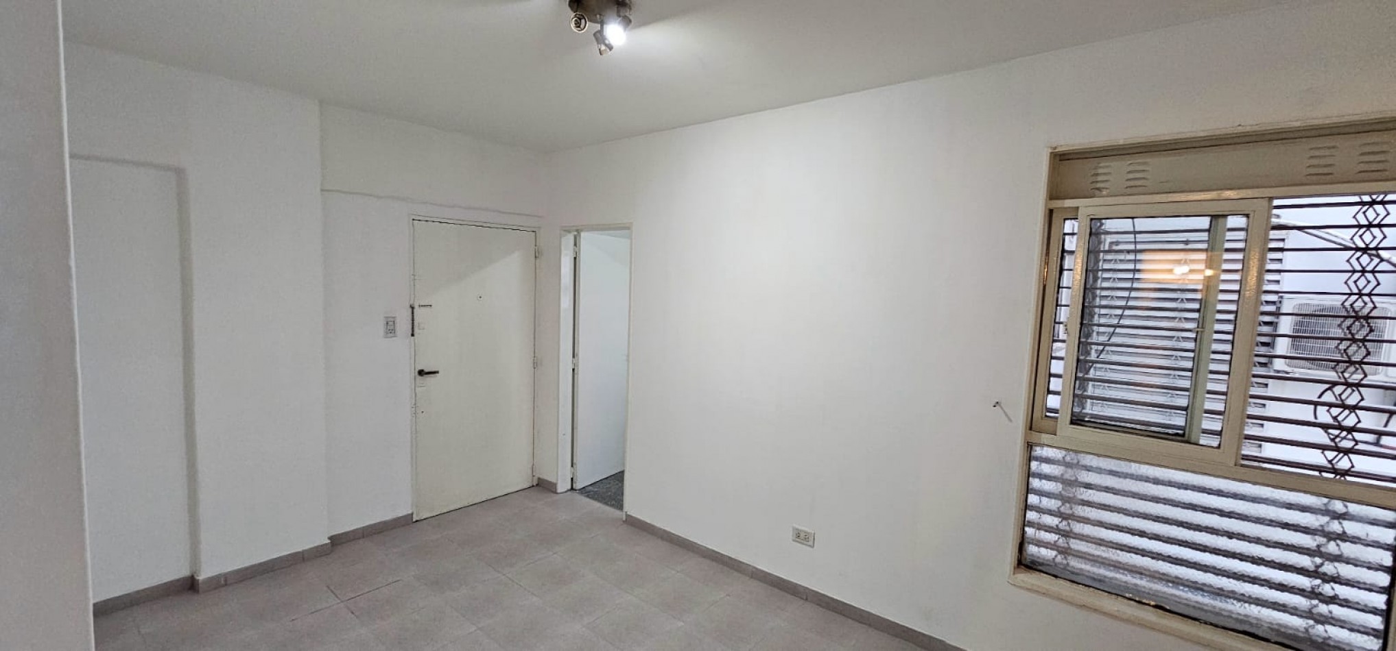 Se vende un departamento de 2 ambientes