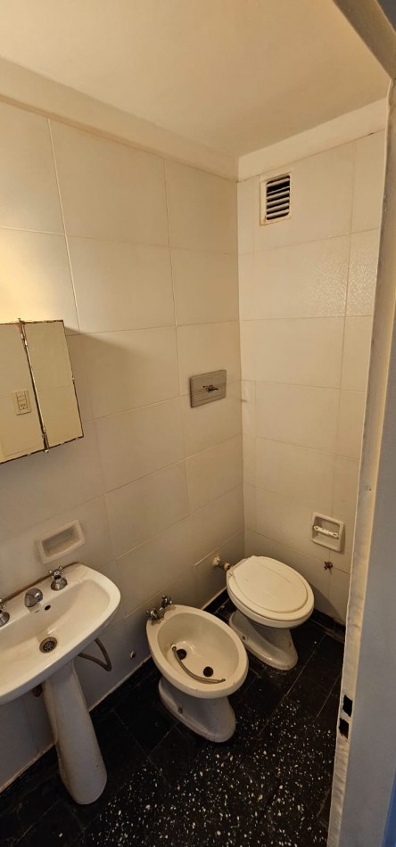 Se vende un departamento de 2 ambientes