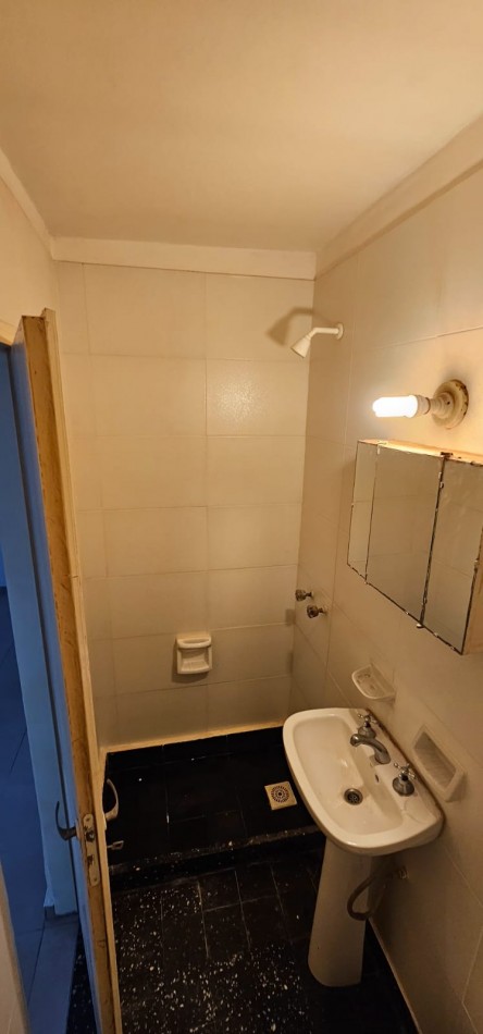 Se vende un departamento de 2 ambientes