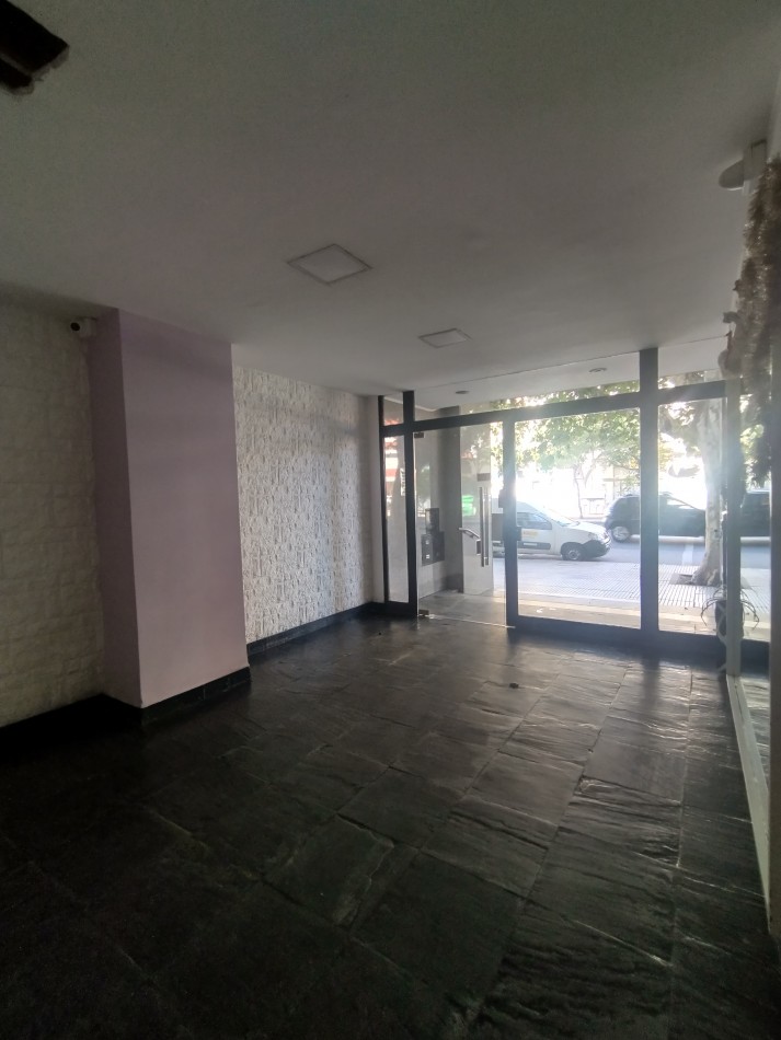 Se vende un departamento monoambiente luminoso