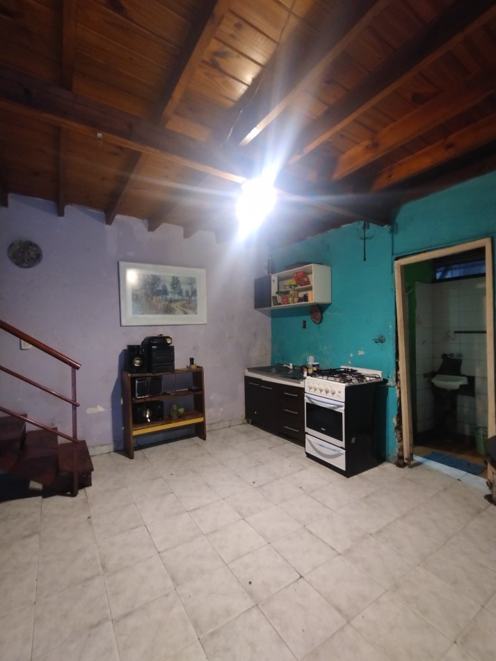 Se vende un PH de 3 ambientes a REFACCIONAR