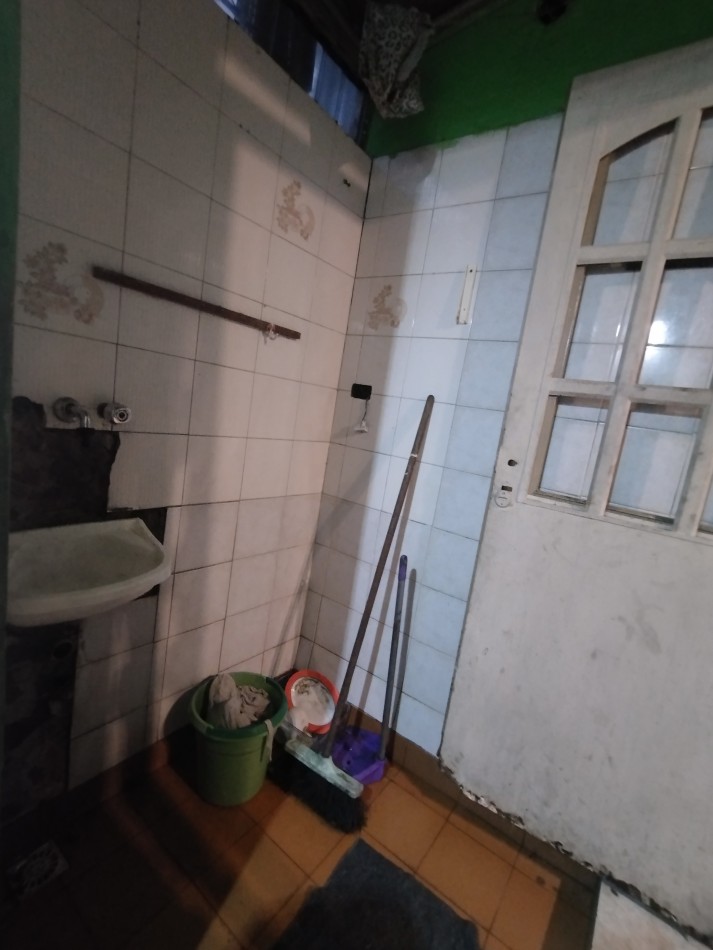 Se vende un PH de 3 ambientes a REFACCIONAR