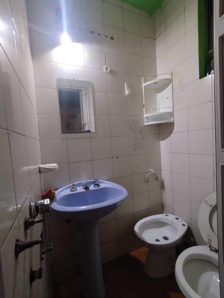 Se vende un PH de 3 ambientes a REFACCIONAR