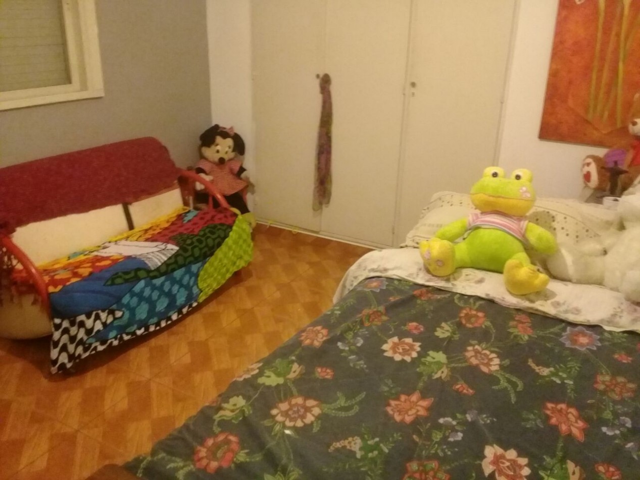 Se vende departamento de 3 ambientes al frente en SAN TELMO