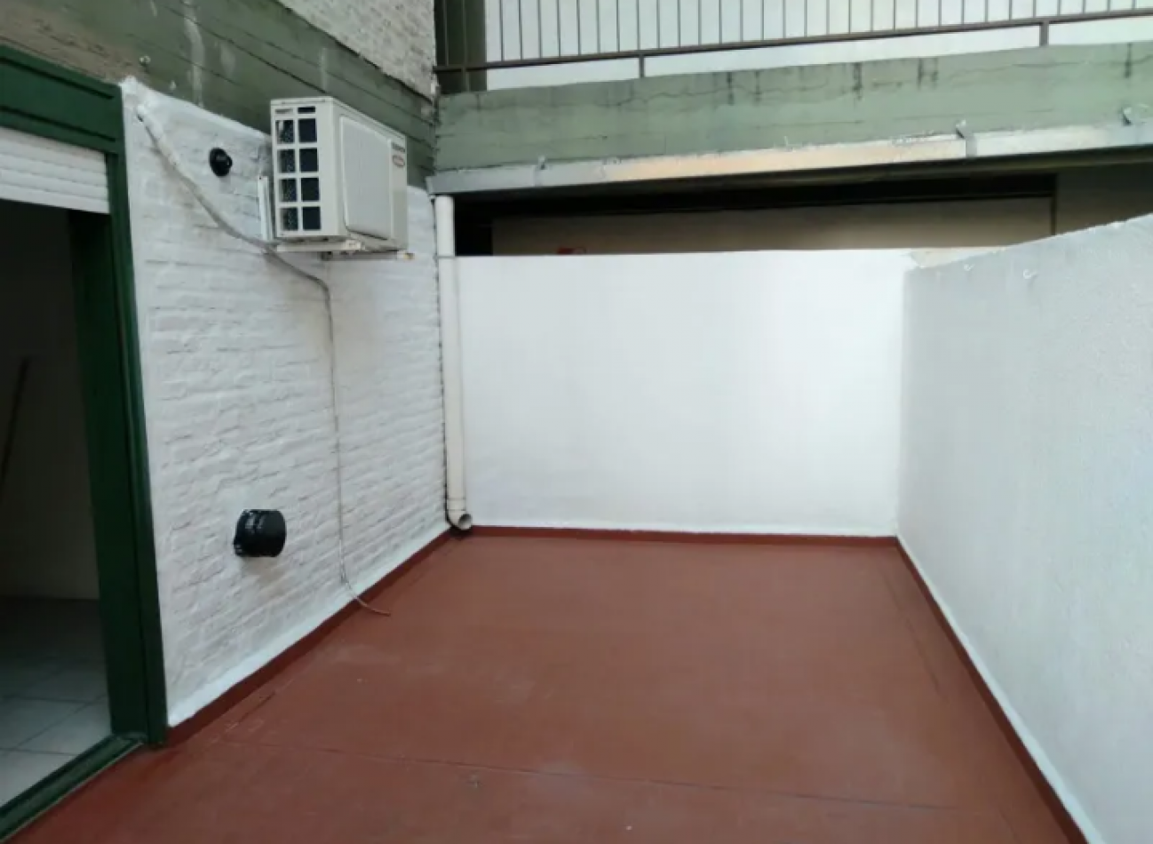 Se vende un departamento monoambiente con patio - Almagro