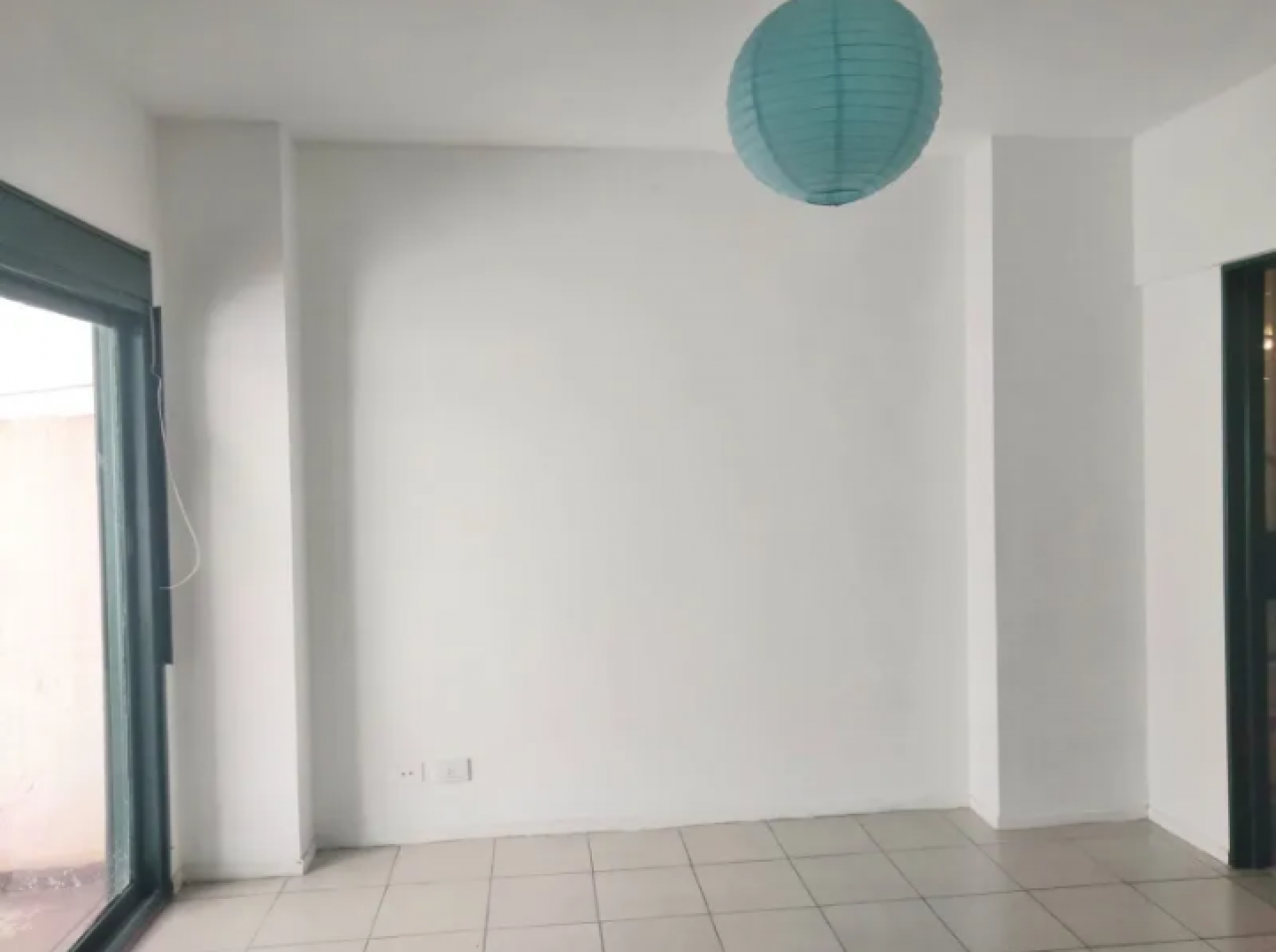 Se vende un departamento monoambiente con patio - Almagro