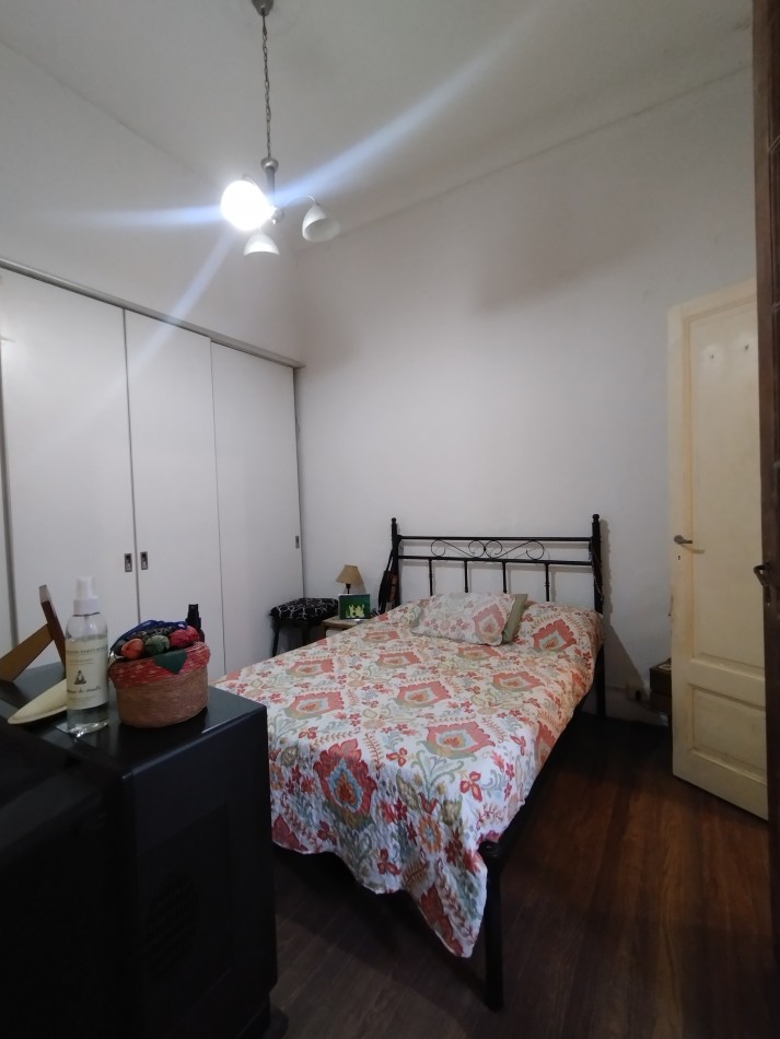 Se vende un departamento de 2 ambientes en PH - Apto Credito - Barracas