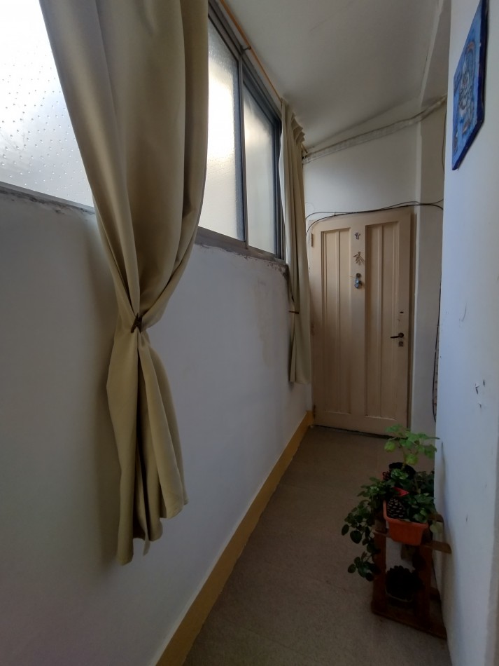 Se vende un departamento de 2 ambientes en PH - Apto Credito - Barracas
