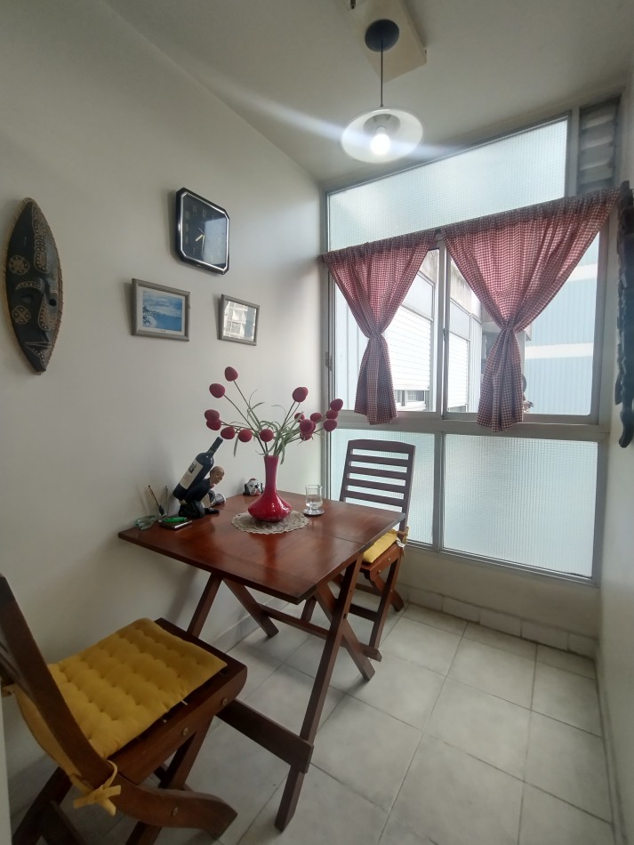 Se vende un departamento monoambiente con balcon - La boca