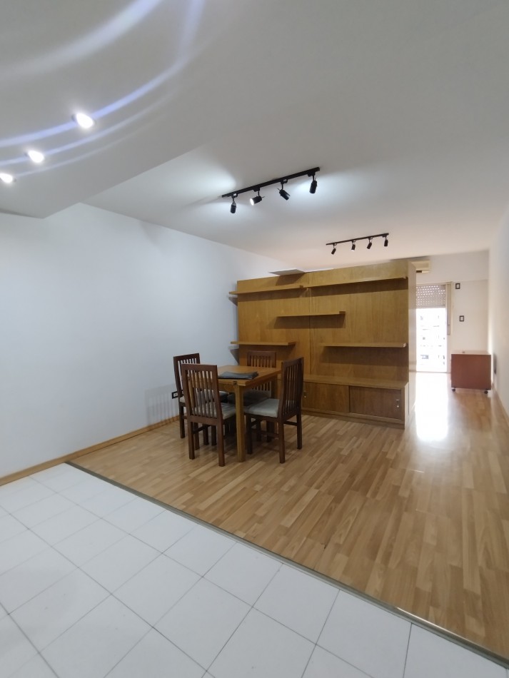 Se alquila un departamento monoambiente con balcon 