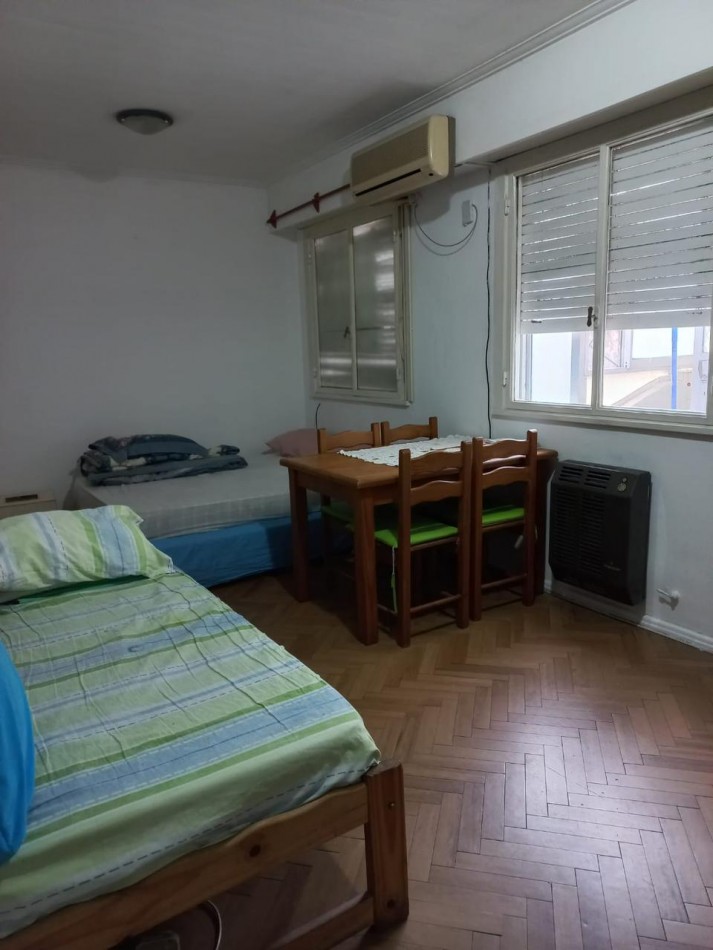 Se alquila temporal un departamento monoambiente