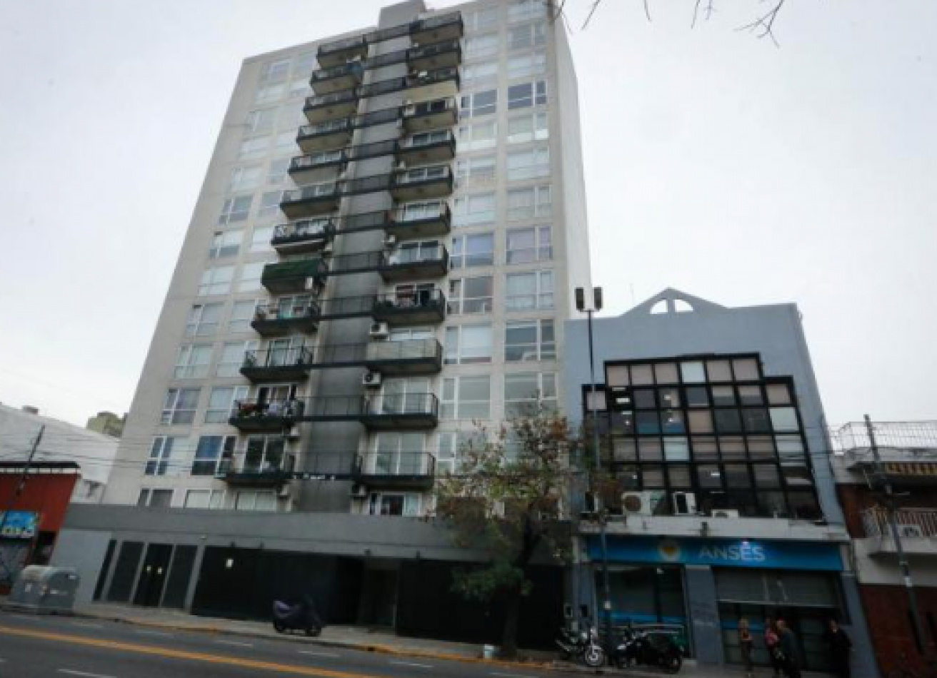 Se vende un departamento de 2 ambientes, luminoso APTO CREDITO - Balvanera
