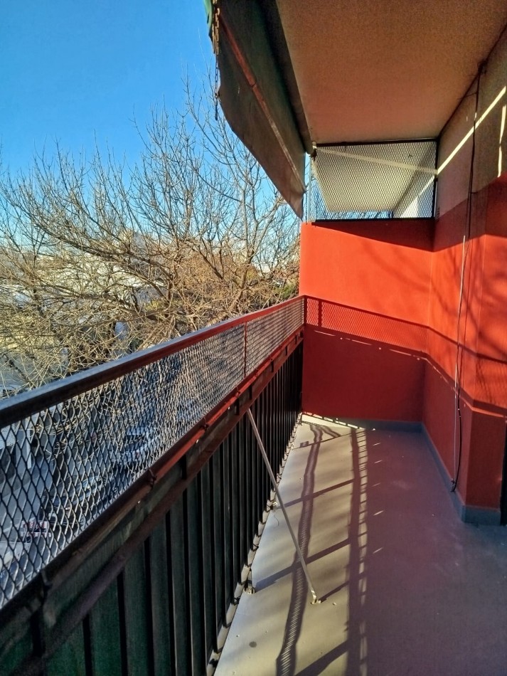 Se vende un departamento monoambiente con balcon super luminoso - Boedo
