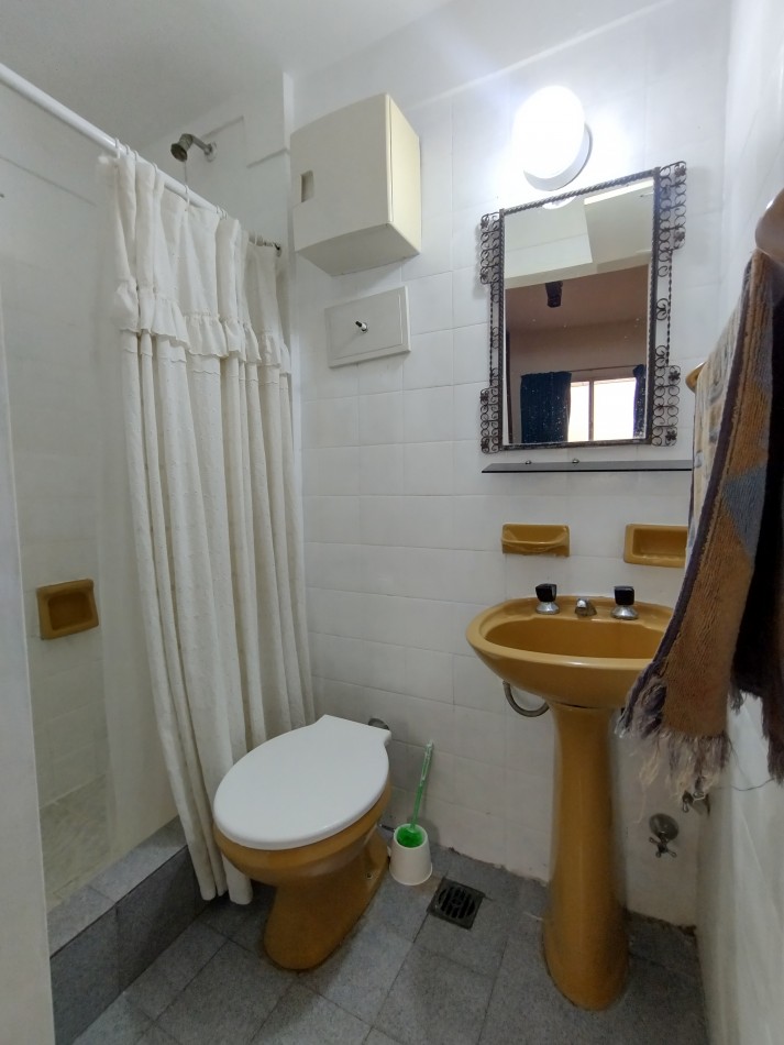 Se alquila departamento de 2 ambientes amoblado