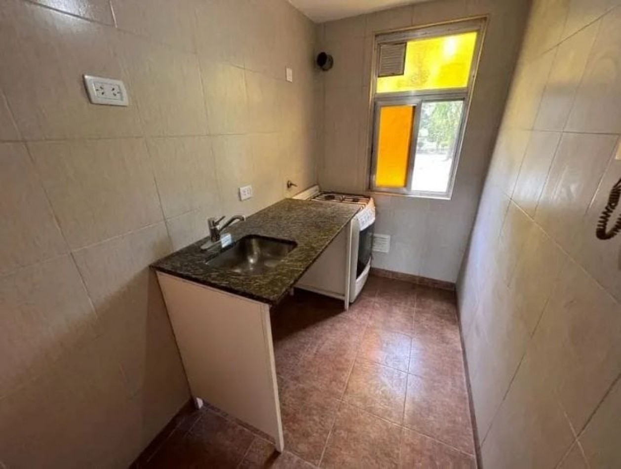 Se vende un departamento de 3 ambientes - Parque Avellaneda