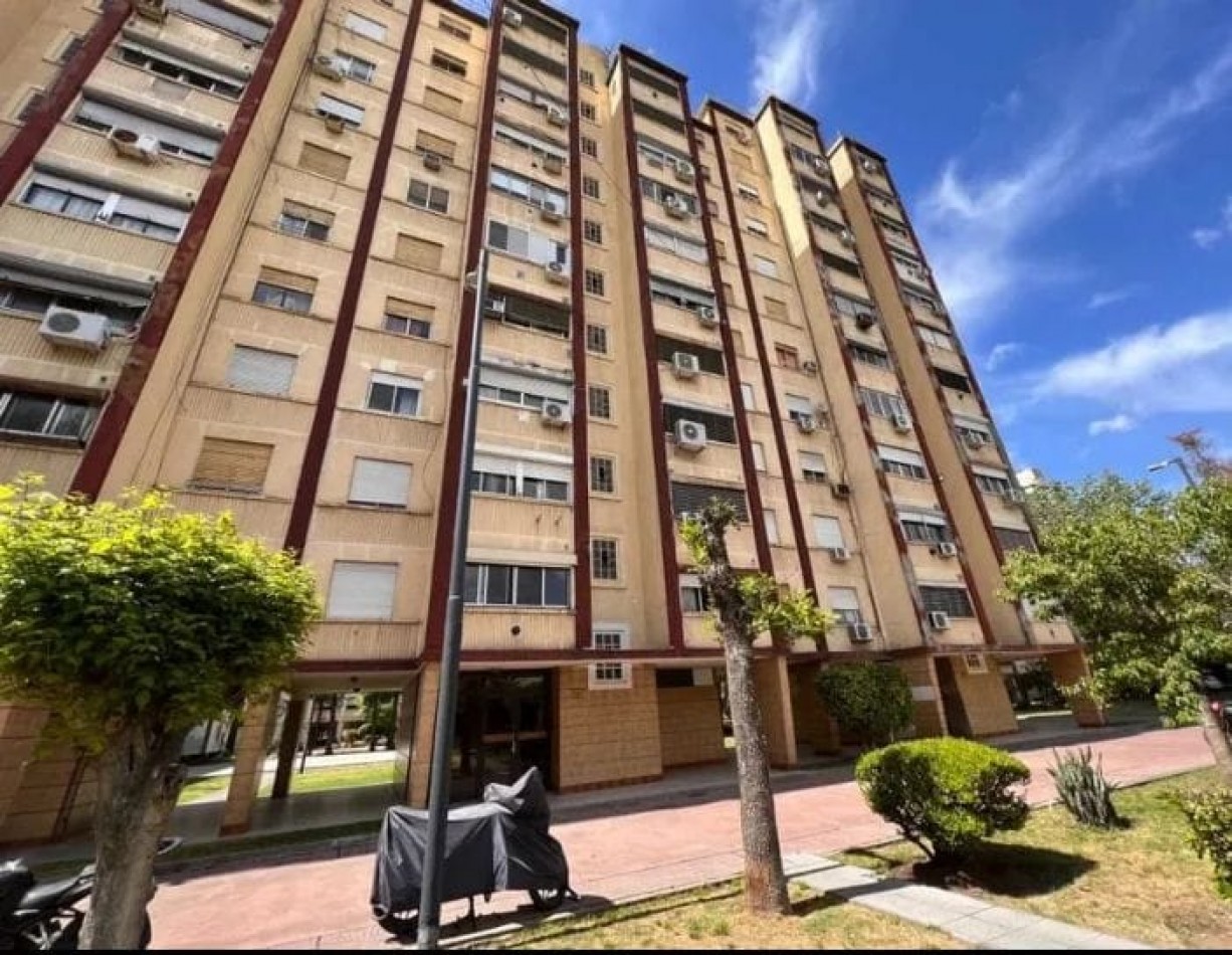 Se vende un departamento de 3 ambientes - Parque Avellaneda