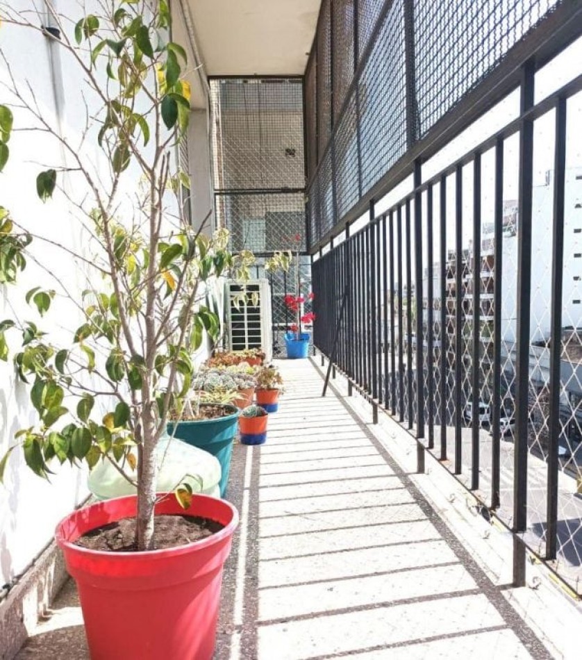 Se vende un hermoso departamento semipiso al frente, muy luminoso - Villa Devoto