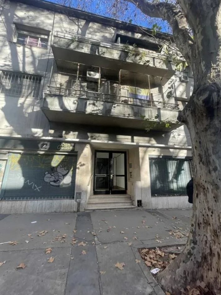 Se vende un departamento de 3 ambientes