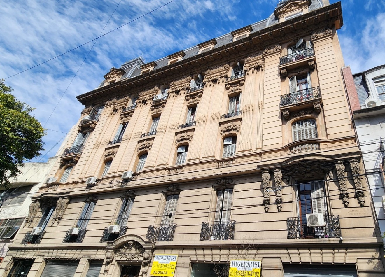 Se vende un departamento de 4 ambientes - Balvanera