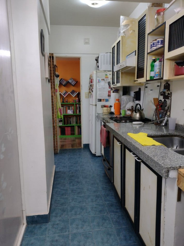 Se vende un departamento de 2 ambientes con patio - Boedo