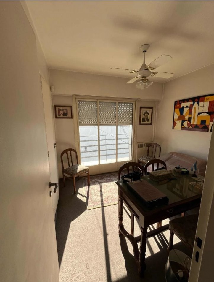 Se vende un departamento de 2 ambientes con balcon muy luminoso - Barrio Norte