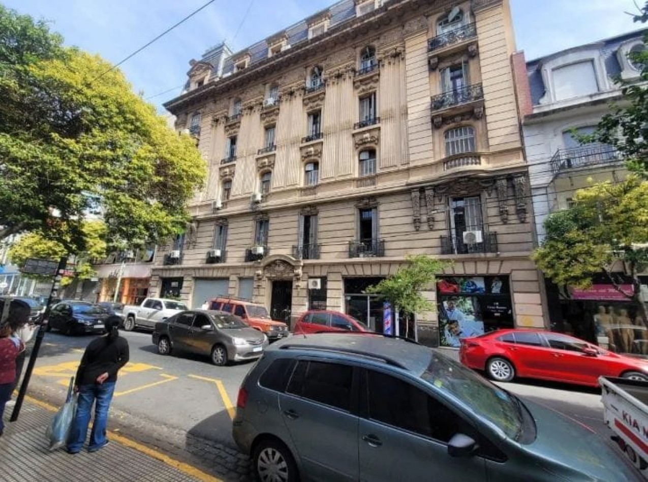 Se vende un departamento de 4 ambientes - Balvanera