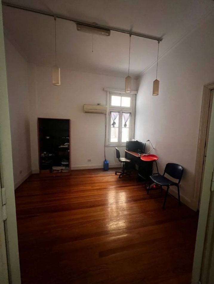 Se vende un departamento de 4 ambientes - Balvanera