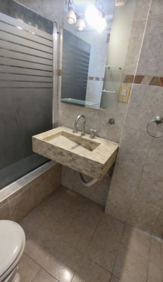 Se vende un departamanto de 2 ambientes luminoso - Parque Patricios