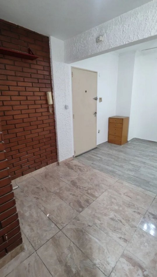 Se vende un departamanto de 2 ambientes luminoso - Parque Patricios