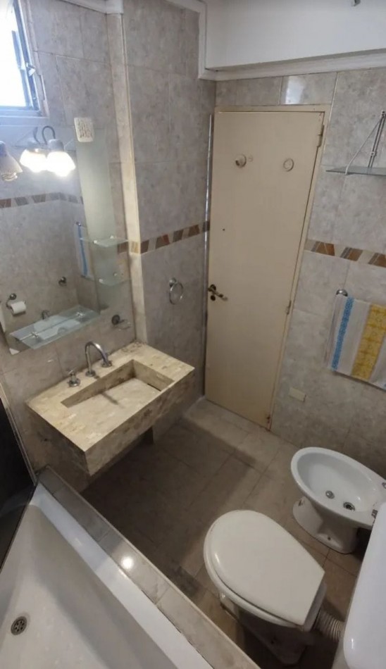 Se vende un departamanto de 2 ambientes luminoso - Parque Patricios