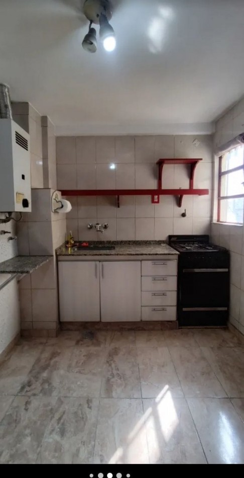 Se vende un departamanto de 2 ambientes luminoso - Parque Patricios